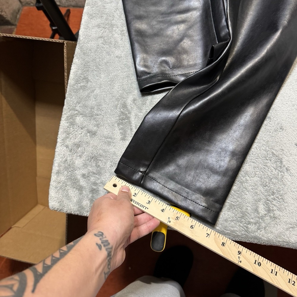 Aritzia Wilfred The Melina Soft Vegan Leather Straight Pant Black Size 23x27 - Picture 11 of 11